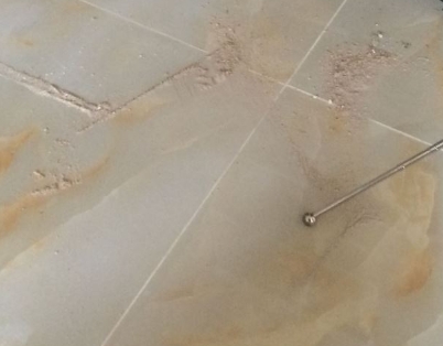 城北瓷砖空鼓维修公司分享粘合剂选择不当在瓷砖铺贴过程中可能导致以下问题