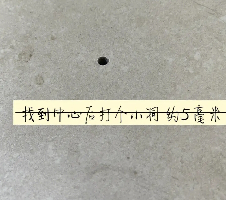 城北瓷砖空鼓维修公司专业解答在瓷砖铺贴过程中，如果砂料搅拌不均匀，将会带来以下问题